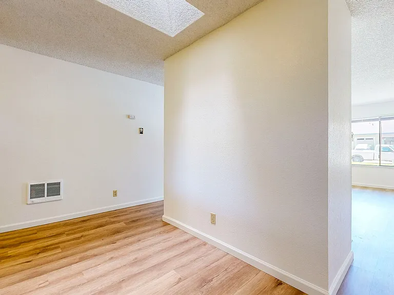 1565-1583 Neotomas Ave — Photo 12