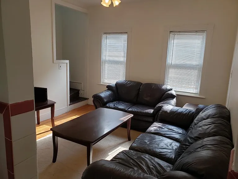 243 Smith St — Photo 7