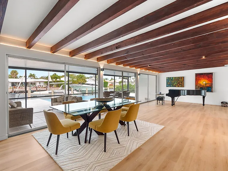 273 Tropic Dr — Photo 36