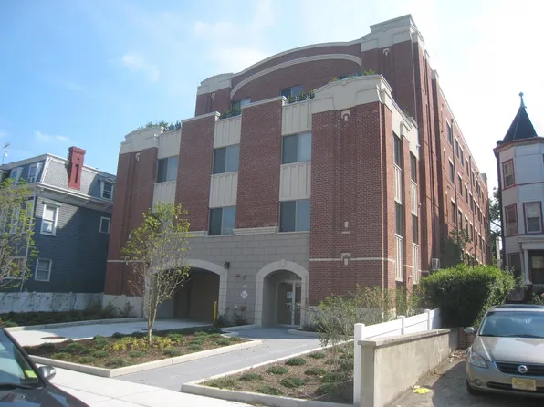 25 Duncan Ave #210, Jersey City, NJ 07306