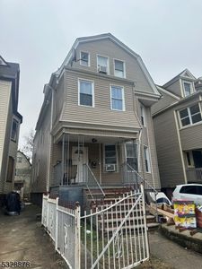110 N 17th St, East Orange, NJ, 07017