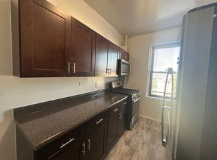 (Undisclosed Address), New Rochelle, NY 10805