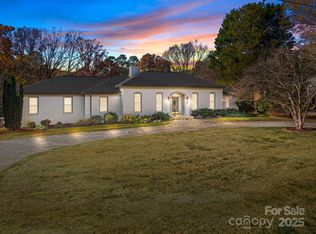 1022 Churchill Rd, Davidson, NC 28036