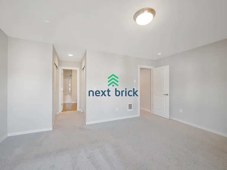 15720 Meadow Rd #M5 — Photo 10