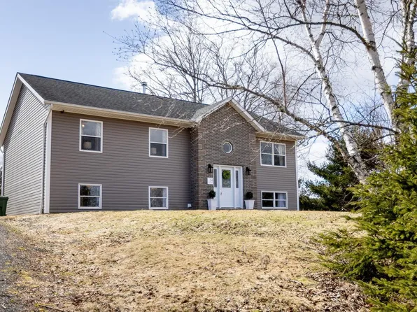 54 Glenabbey Dr, Colchester, NS B6L 3L2