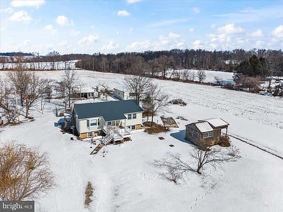 4th image of 1800 Cranberry Rd