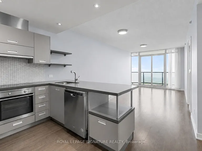 90 Park Lawn Rd #2309 — Photo 4