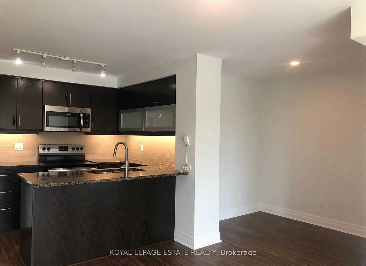 Building Photo - 20 Gothic Ave #211