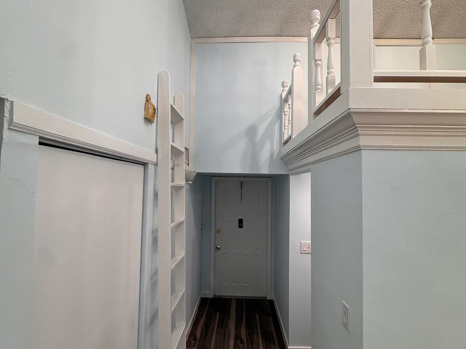 1737 NW 73rd Ave — Photo 2