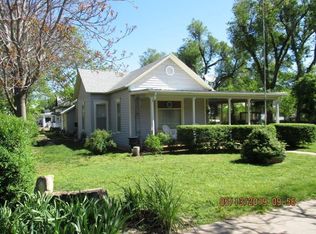 424 W 7th St, Larned, KS 67550