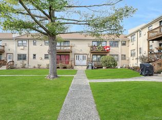 205 Sneden Place W #205, Spring Valley, NY 10977