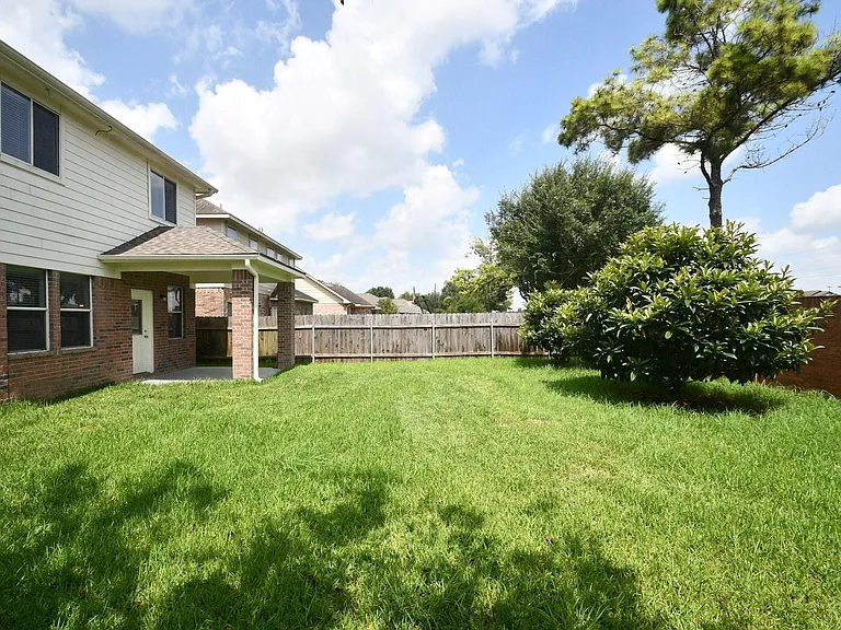 13111 Rippling Creek Ln — Photo 23