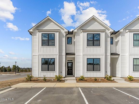 2nd image of 1561 Dusk Cove NE