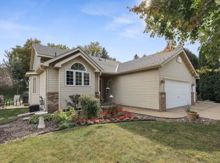 7681 31st Street Plz N, Oakdale, MN 55128