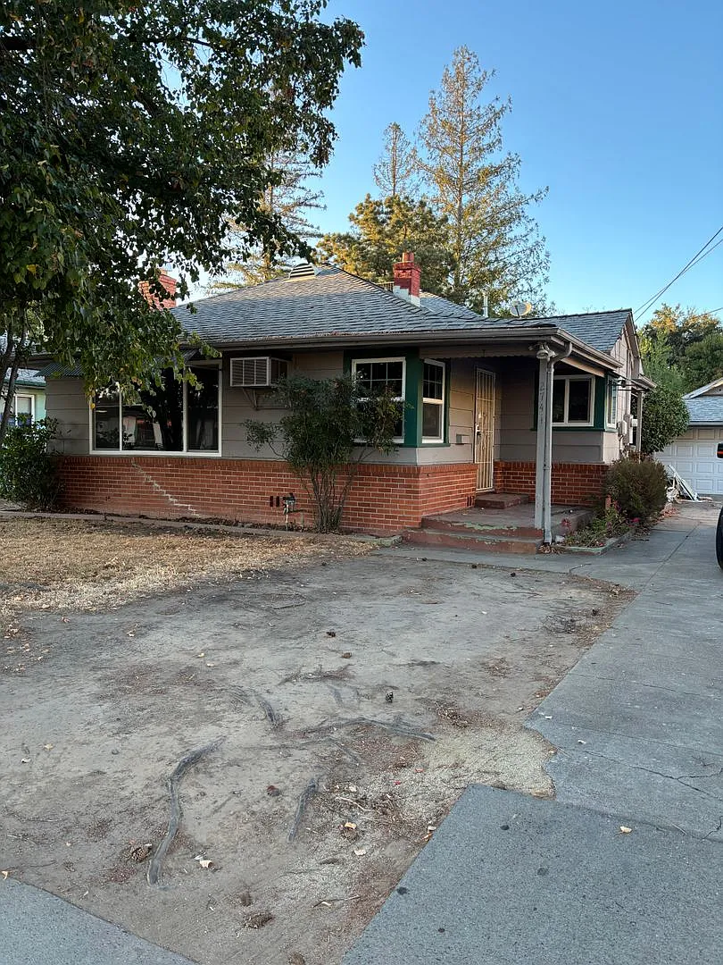 3 Bed / 2 Bath Sacramento Home — Photo 1