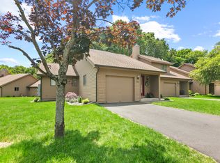 190 Oak Grove St APT A, Manchester, CT 06040