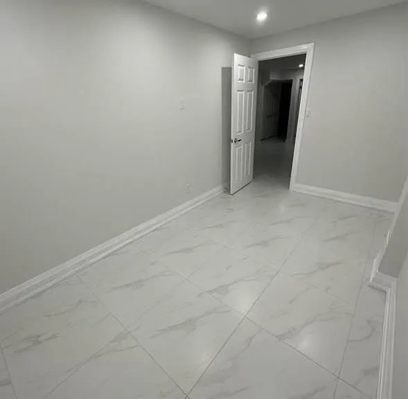 51 Sharpe Cres — Photo 4