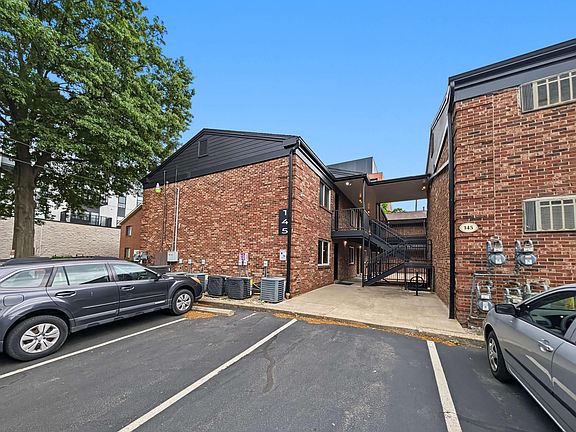 4th image of 145 Virginia Ave APT 101