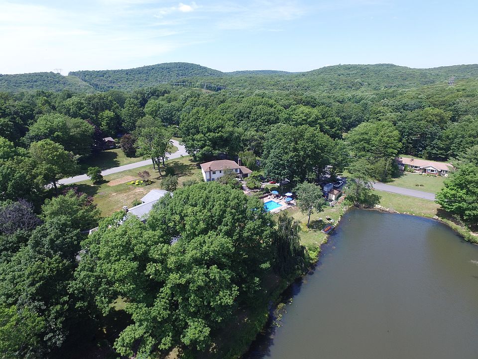 2nd image of 87 Crest Lake Dr