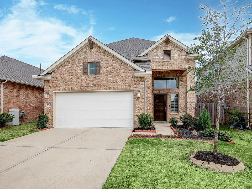 29821 Dovetail Bluff Ln