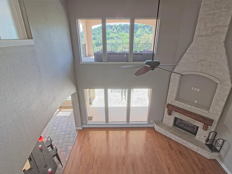 125 Waterford Ln — Photo 22