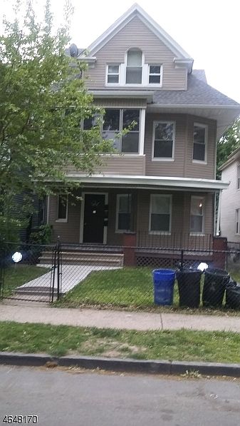 1st image of 21 Davis Ave