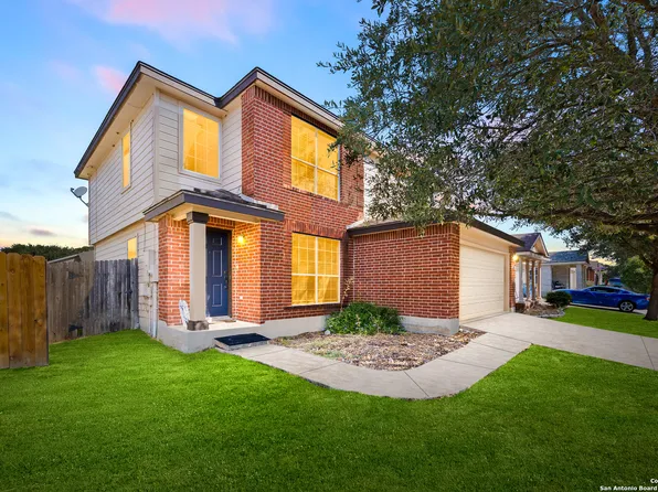 272 Goliad Dr, New Braunfels, TX 78130