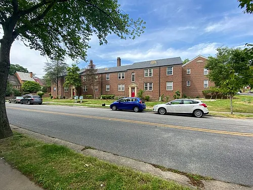 1320 Kenmore Ave #804-C Photo 1