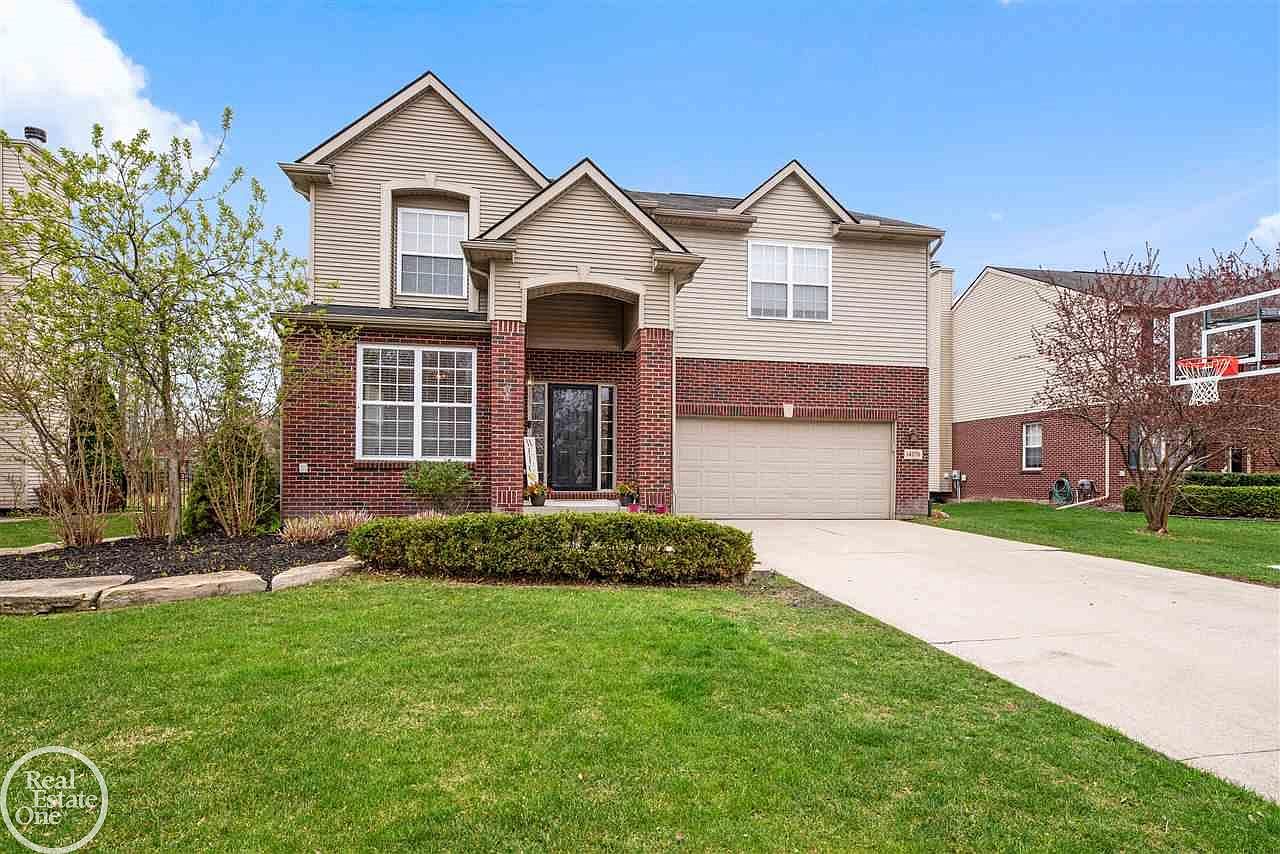 14076 Red Pine Dr, Sterling Heights, MI 48313 | Zillow