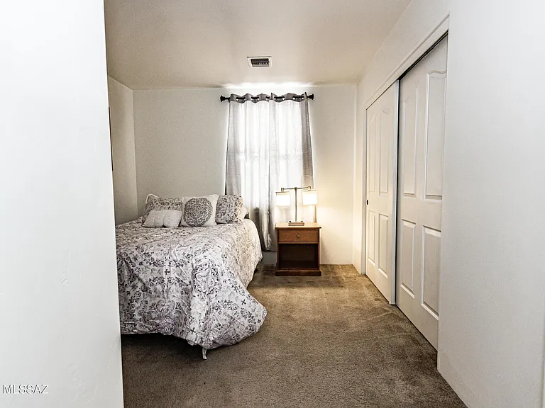 4830 S Vallecano Dr — Photo 36