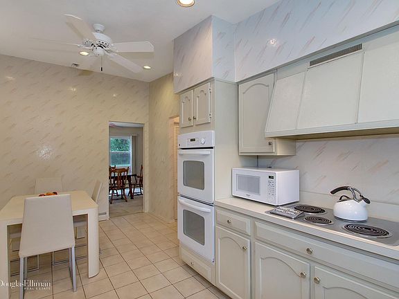 4th image of 41 Shoreham Dr E