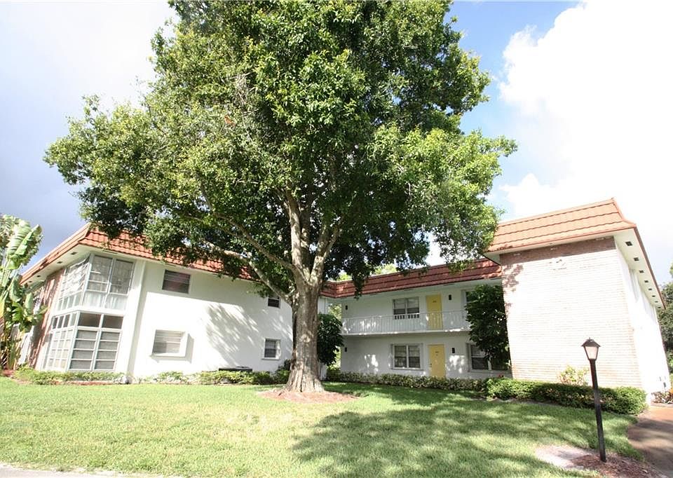 1st image of 1225 NW 21st St APT 1201
