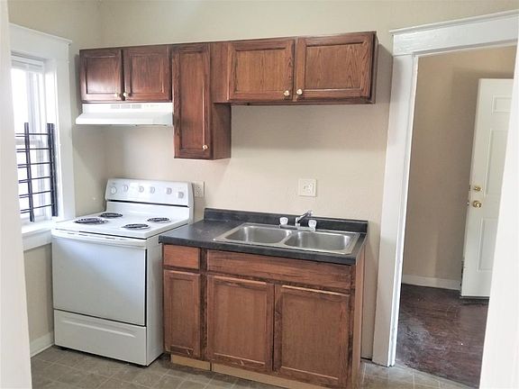 5th image of 2716B E 26th St #2716-B