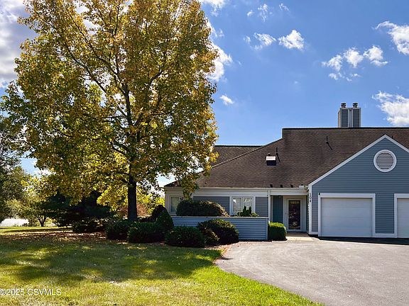 2nd image of 104 Lakeside Dr