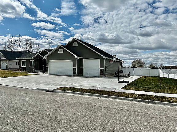 4th image of 317 N Flathead Ln