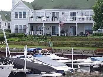 4th image of 571 Marina Ct