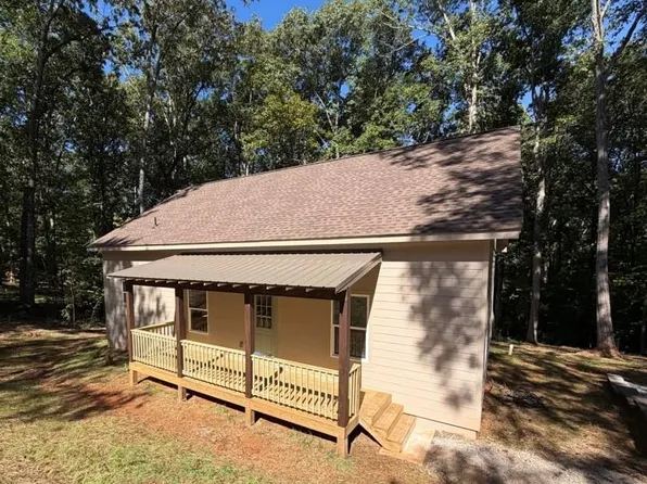 604 Trump Ct, Carrollton, GA 30116
