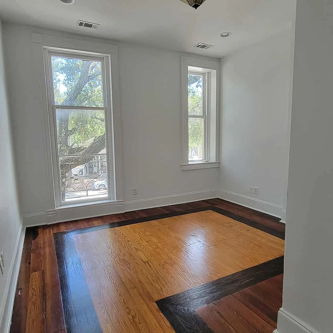 3 bed, 2880 sqft, $2,400 — Photo 4