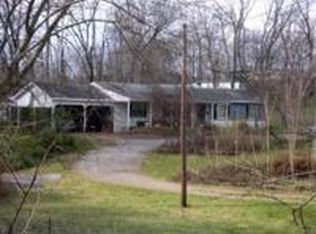 1414 Vineyard Rd, Hedgesville, WV 25427