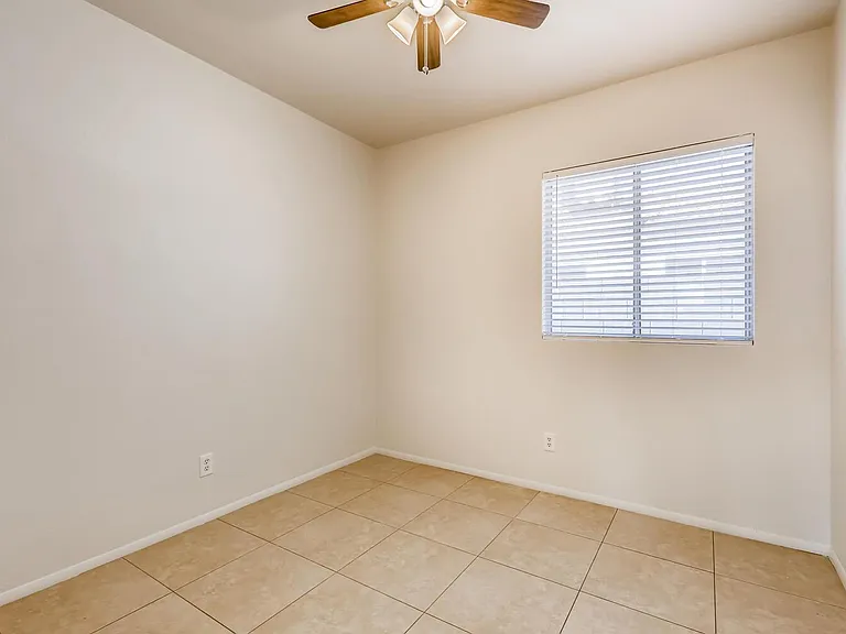8726 W Bobby Lopez Dr — Photo 18