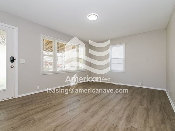 1764809_003_living_room_13684577.jpg
