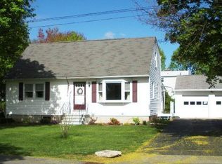 25 Hale St, Manchester, NH 03102