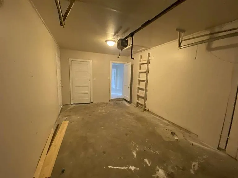 3029 Nita St — Photo 10