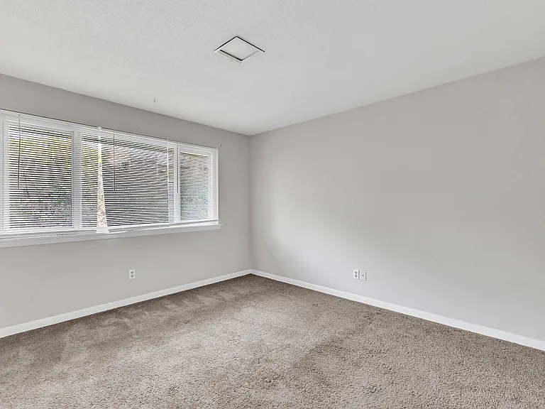 2354 Champion Ct — Photo 5