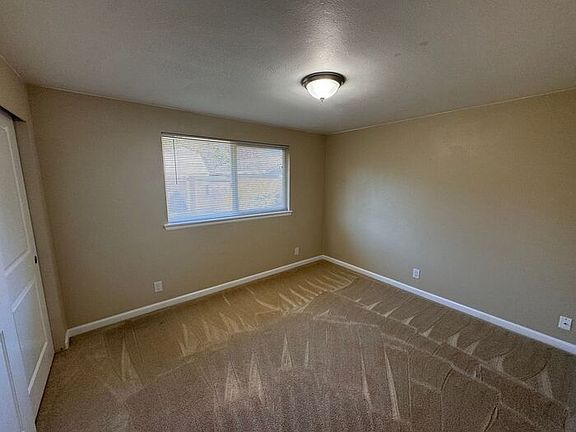 4th image of 617 117th St S