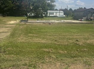 15 S Beech St, Bude, MS 39630