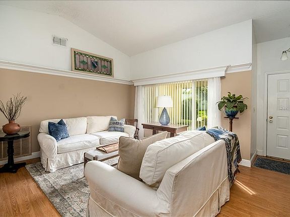 2nd image of 242 Arbor Glen Dr