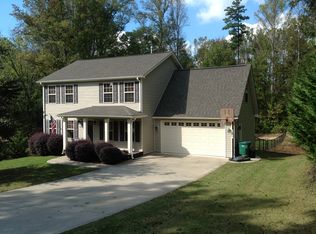 205 Pinewood Dr, Taylors, SC 29687