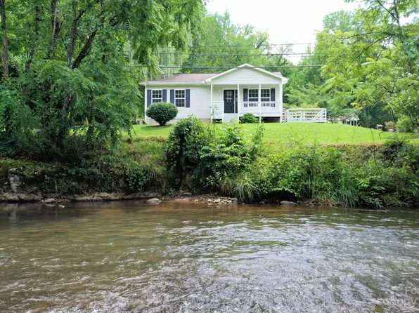 11 Cornflower Ln, Sylva, NC 28779