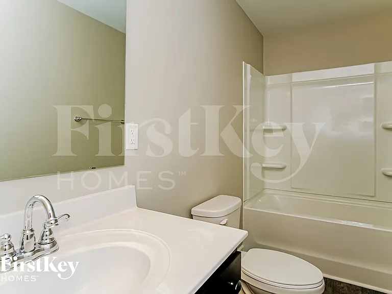 309 Connect Dr — Photo 16